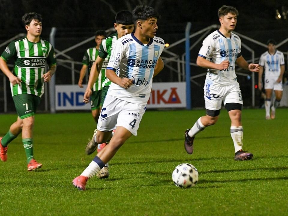 La Crema y el Bicho Verdel abren la temporada liguista a las 20 en el predio del Autódromo. Foto:AR