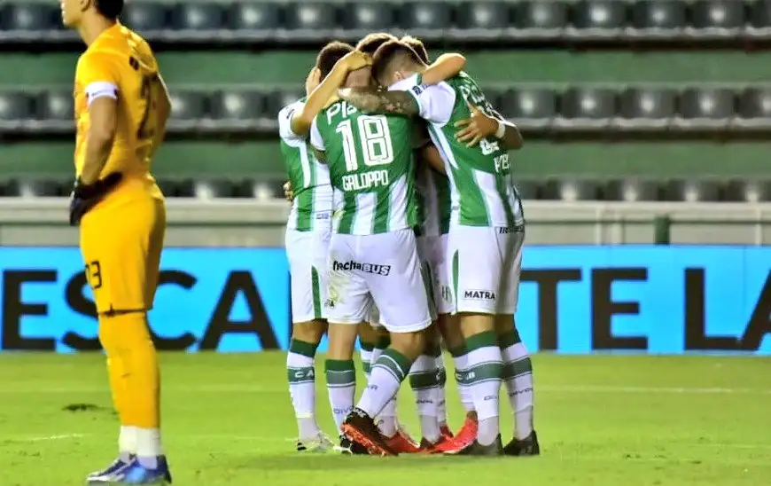 Banfield le ganó a San Lorenzo y jugará la final contra Boca