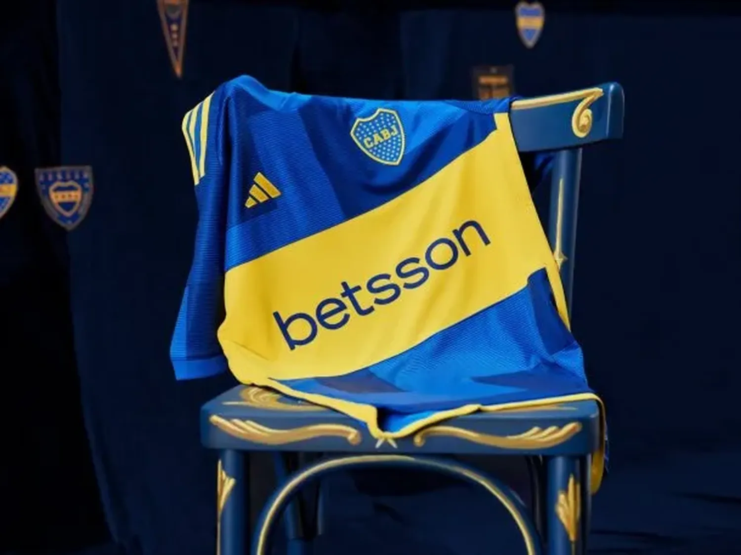 La casaca representa el "orgullo y la pasión que despierta el club Boca Juniors en todo el planeta".