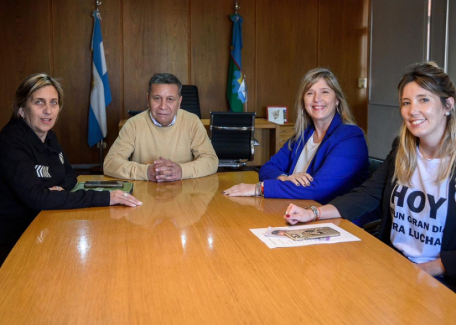 General Guido: el Intendente recibió a Álvarez Rodríguez y visitaron el Museo del Vecino