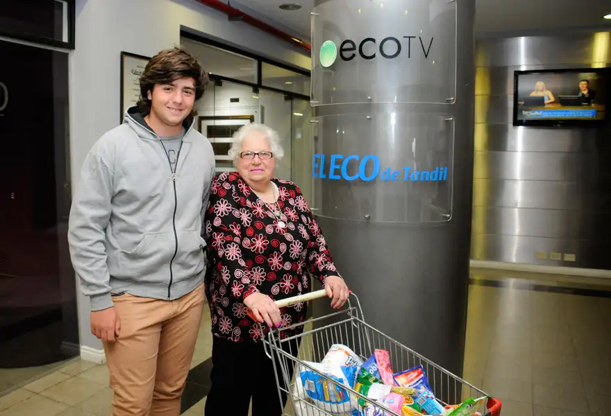 Entregamos un nuevo carro repleto de mercaderías