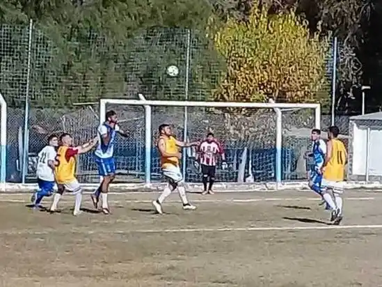 Casa Borrás, campeón del
torneo mercantil de fútbol