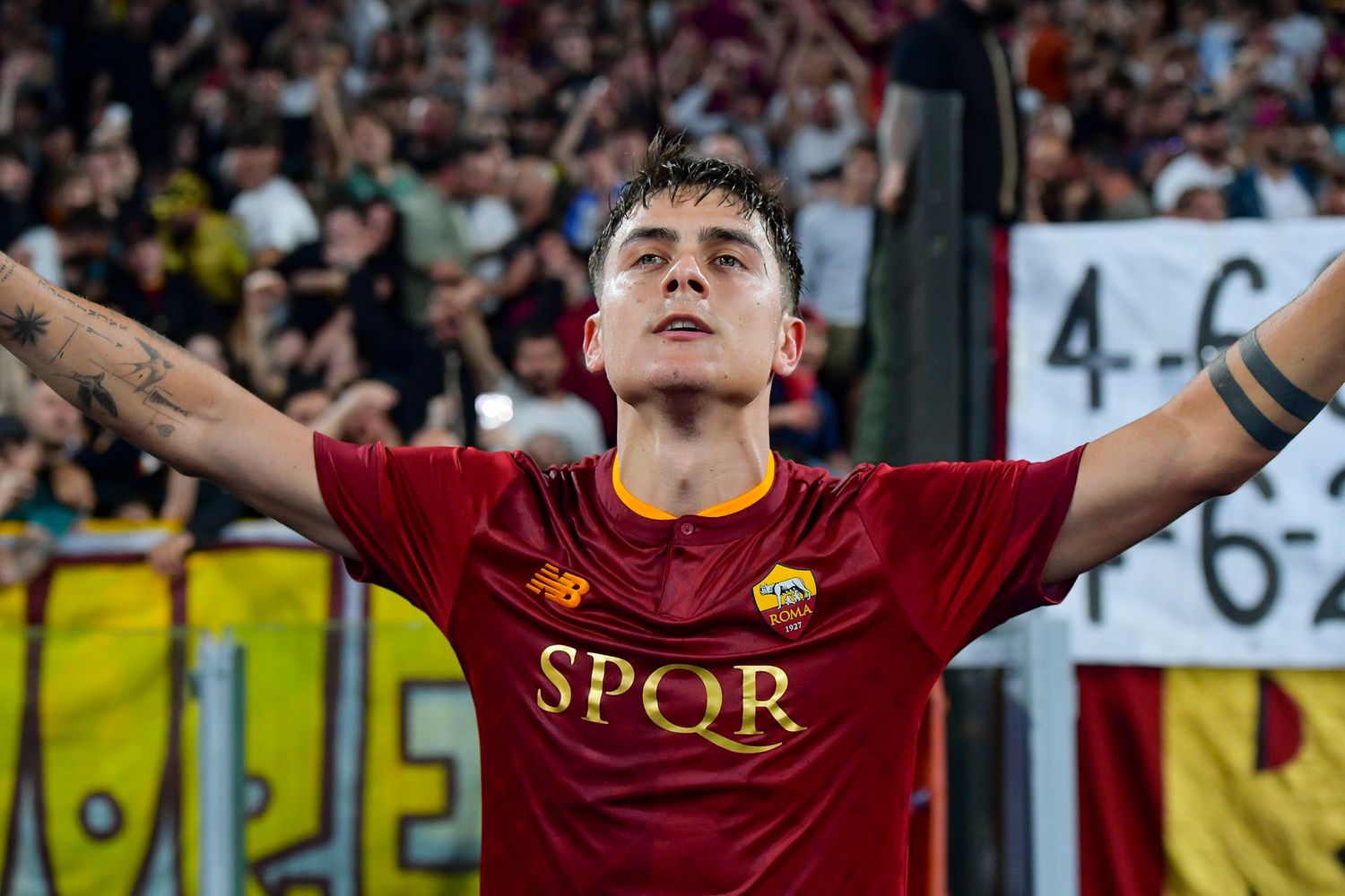 Dybala le dio otra alegría a Roma.