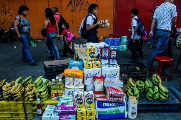 Una familia necesita $300 solo para alimentos: la canasta básica en junio se ubicó en Bs. 56 millones