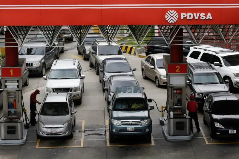 El nuevo dolor de cabeza de Maduro: desabastecimiento de gasolina