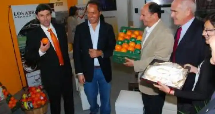 Scioli visitó el stand sampedrino en FEBATUR