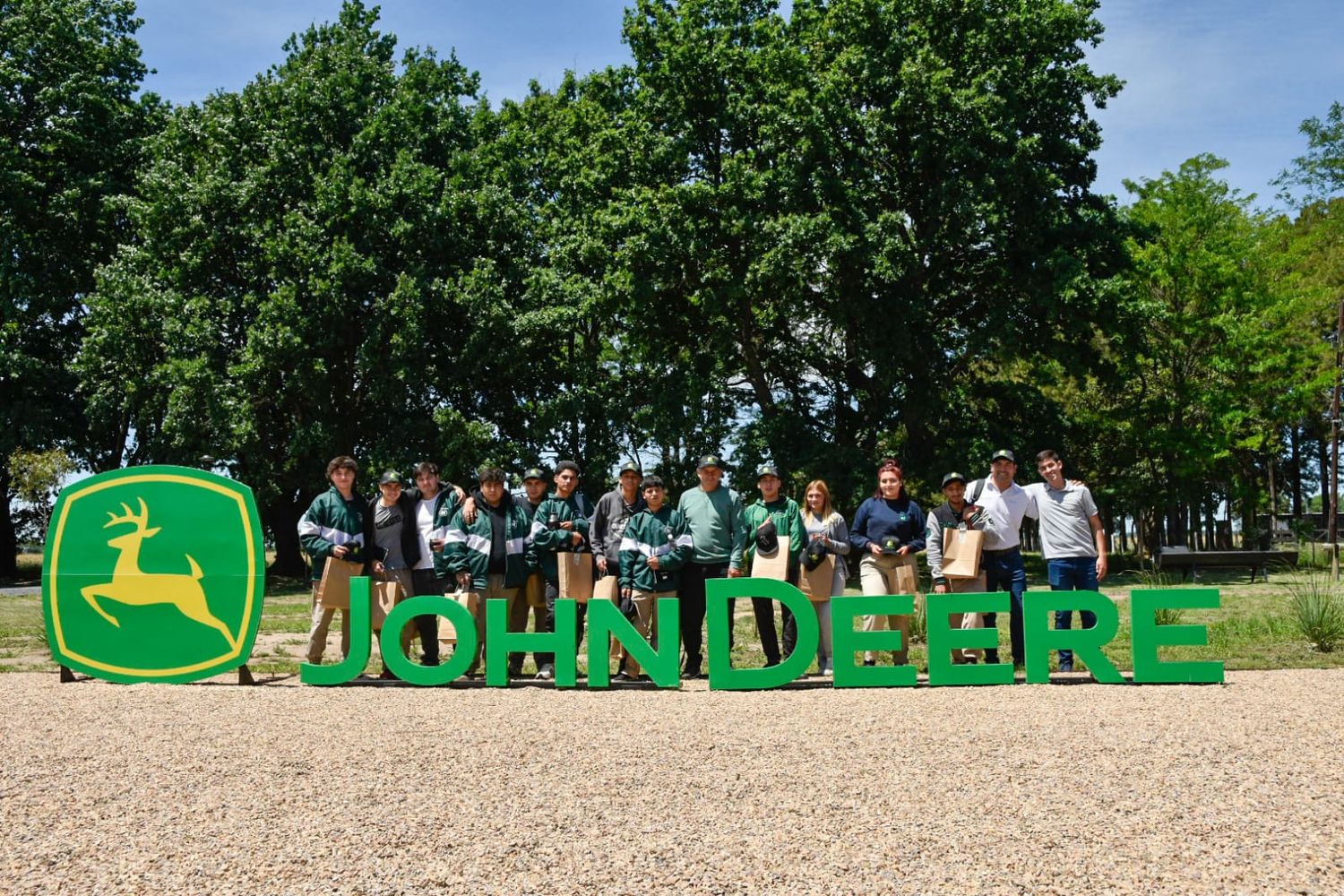 El campo escuela La Matera ofreció una jornada de capacitación para estudiantes de la Ciudad de Mercedes