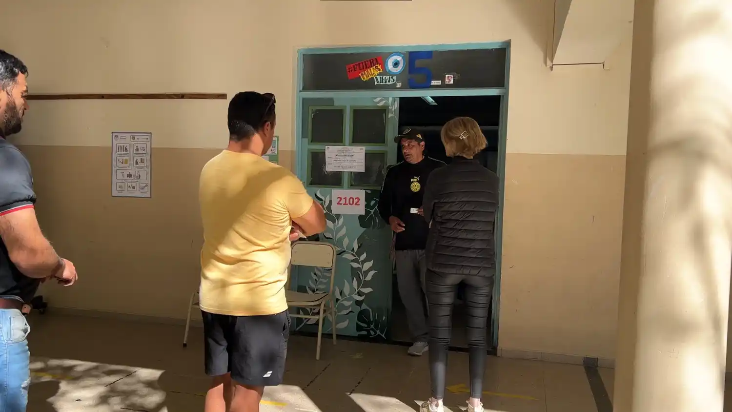 elecciones en Rafaela dentro de la escuela vechiolli - 2