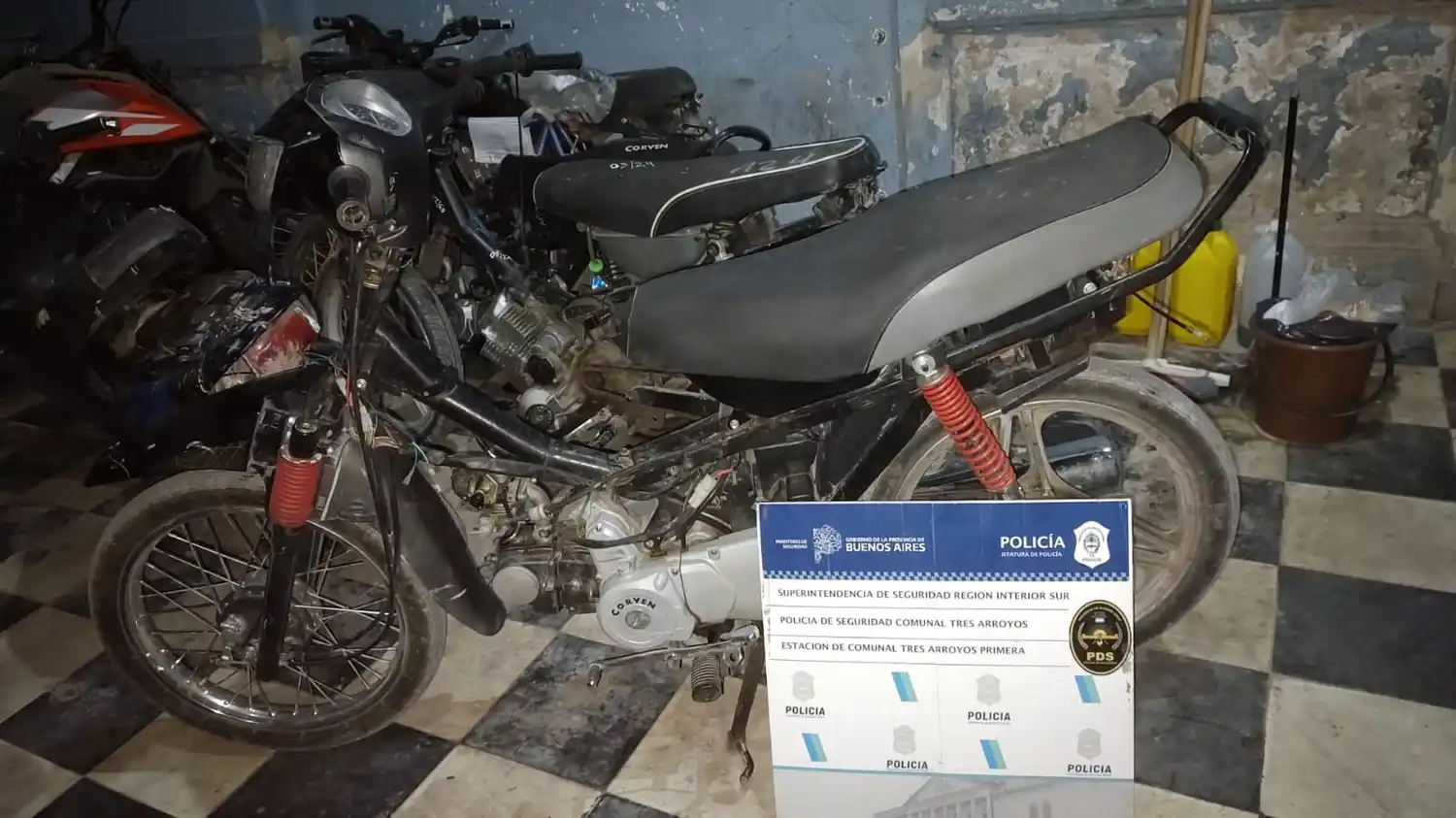 Personal policial recuperó una moto sobre la que había un pedido de secuestro