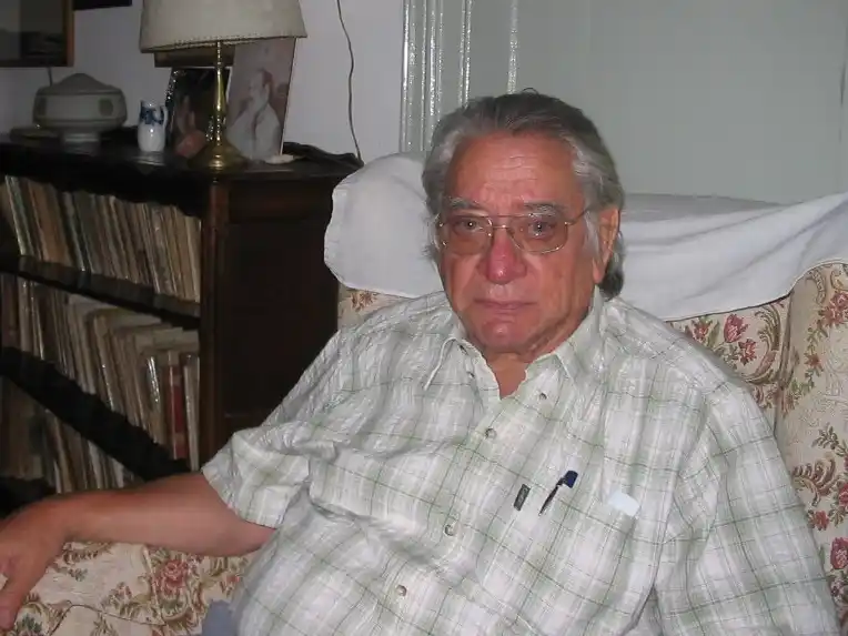 Falleció el médico, poeta y amigo  Eise Osman