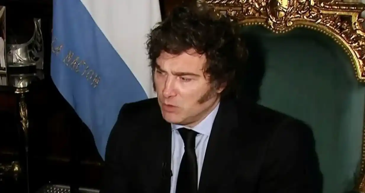 Javier Milei dijo que el conflicto con España se desató porque estuvo “coordinado con el kirchnerismo”.