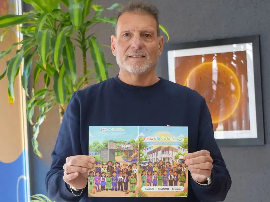 SEOM lanzó un álbum de figuritas para celebrar el Mes de la Niñez en familia
