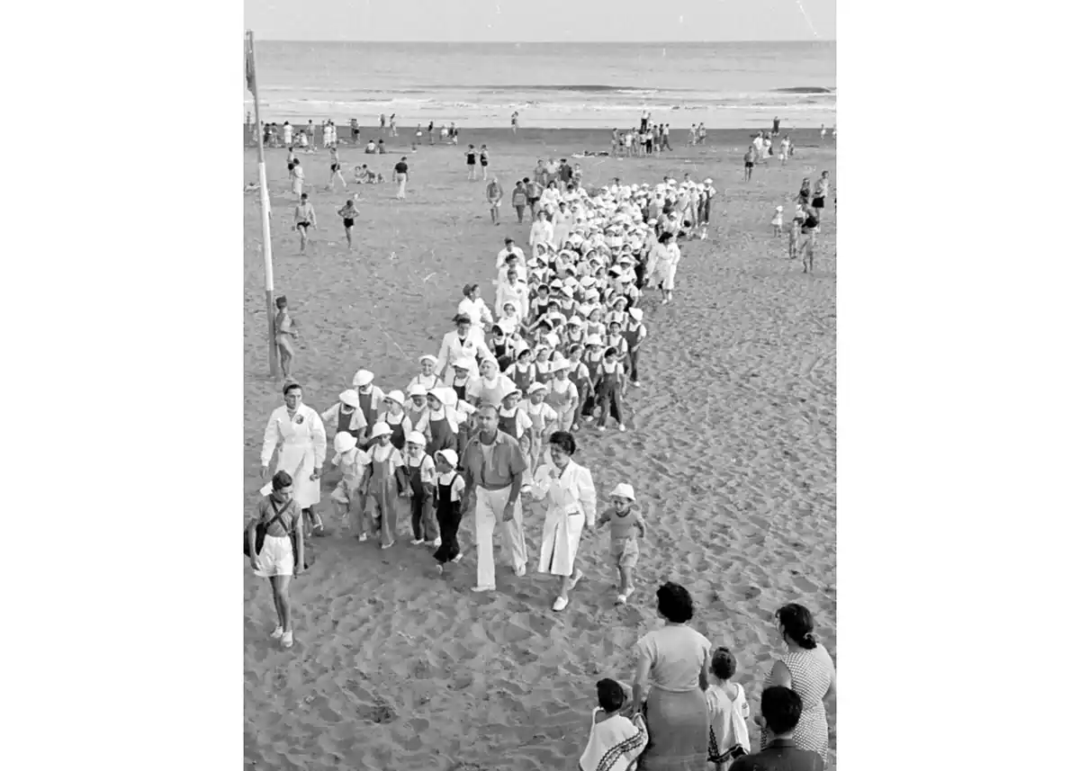 Miles de niños de vacaciones en Necochea y Quequén