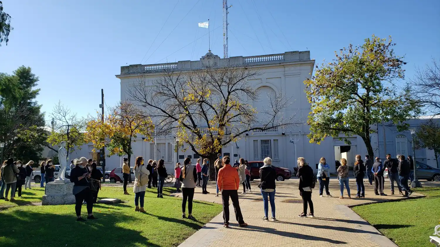 Protesta de comerciantes en Villegas: Piden flexibilizar la cuarentena y atender en forma presencial