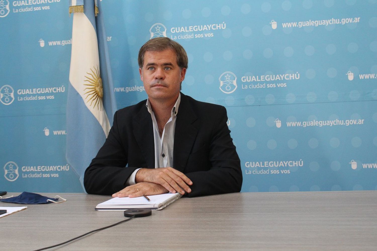 Piaggio viaja a Capital para gestionar viviendas y obras de agua