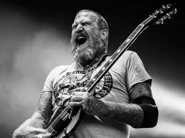 Murió Brent Hinds, exguitarrista y cofundador de Mastodon, en un accidente de moto
