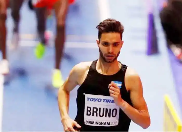 Federico Bruno debuta en el Sudamericano Indoor