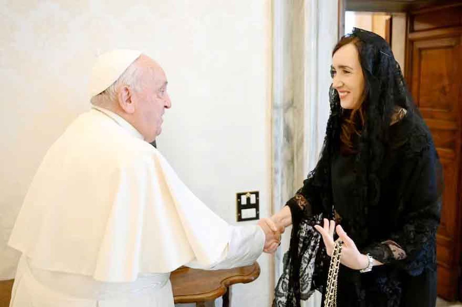 El Papa Francisco mantuvo un encuentro con Victoria Villarruel