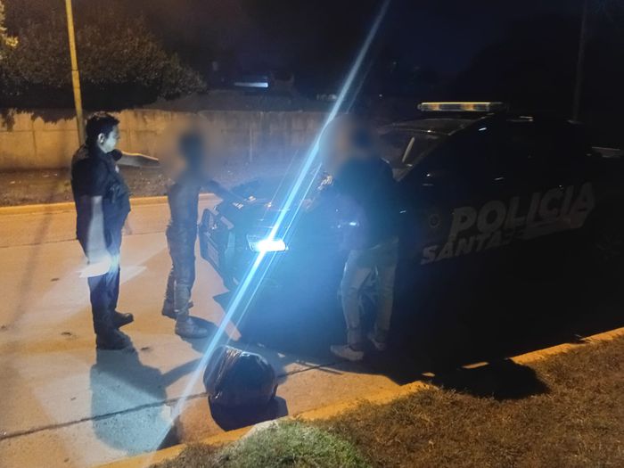 operativo de saturación Múltiples intervenciones en tres barrios de Rafaela en medio de un operativo policial - 2