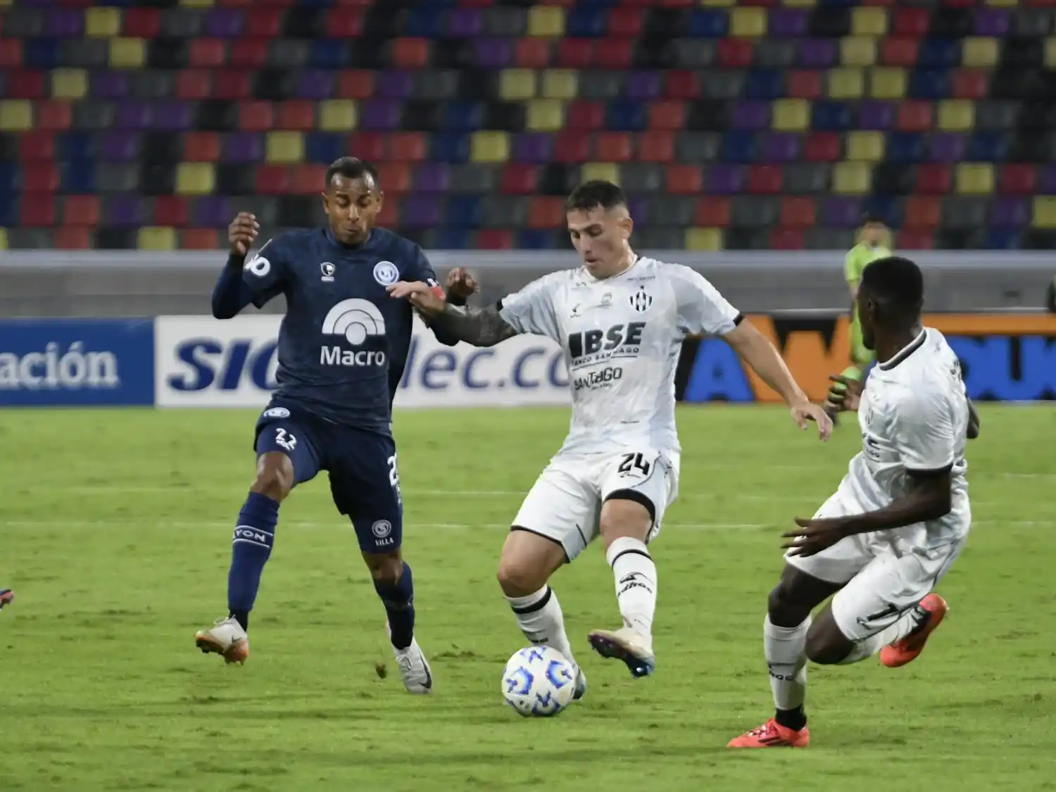 Independiente Rivadavia, clasificado