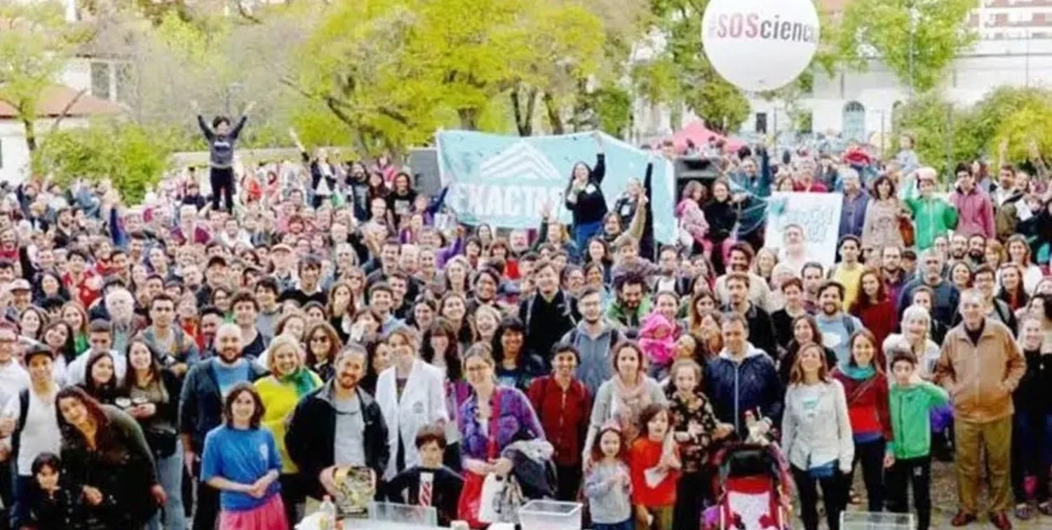 La iniciativa se fue organizando como una fábrica de ideas, con el objetivo de “una gran actividad federal en simultáneo en todos los nodos”.