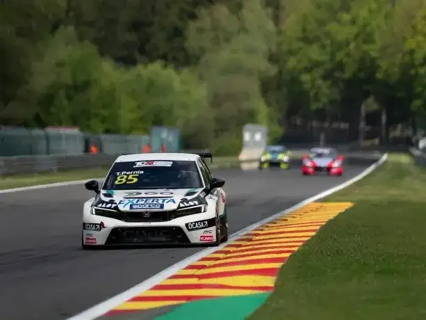 Tiago Pernía en Spa.