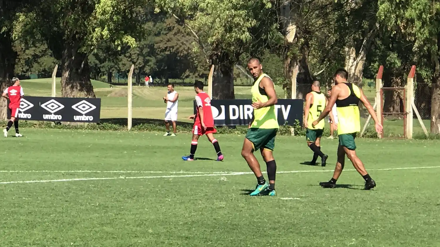 Con mucho calor, Aldosivi perdió ante Estudiantes