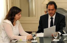 Scioli adelantó el pago del aguinaldo en la Provincia