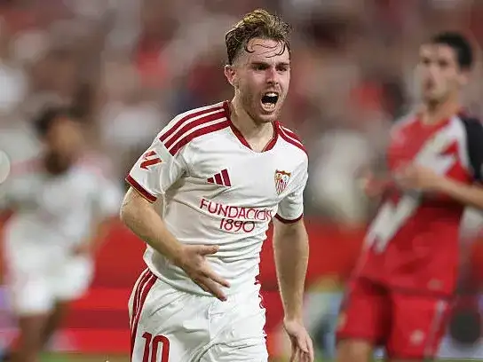 Sevilla y Alavés festejaron en el arranque de LaLiga