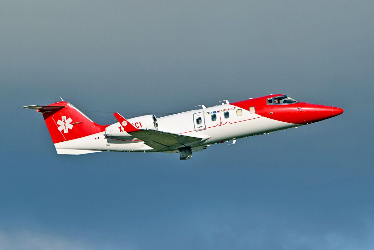 Learjet 55