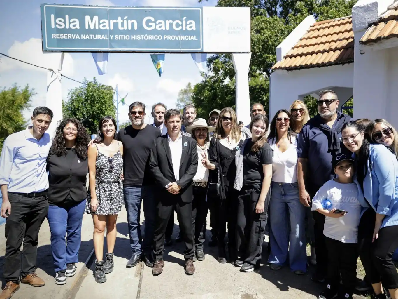 El Gobernador y funcionarios recorrieron la Isla.