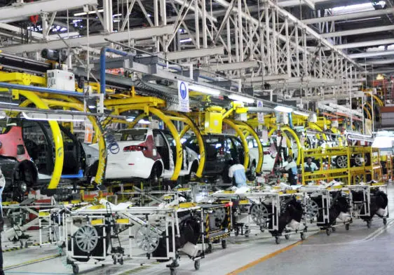 La actividad económica tuvo una caída interanual del 10,2%