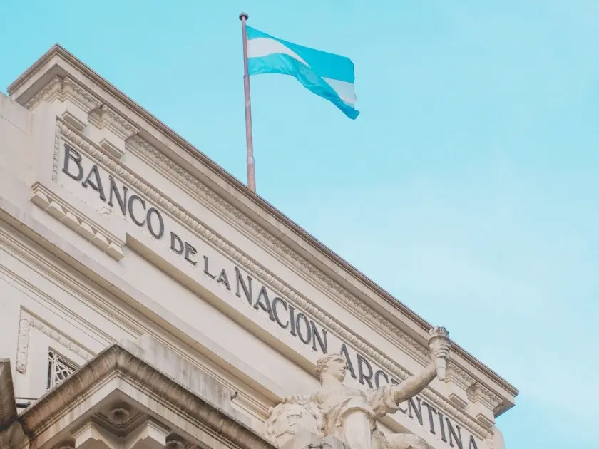 Bancarios acordaron un nuevo aumento salarial: cuánto cobrarán