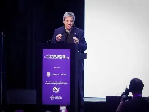 Luis Caputo expuso en el Latin American Forum.