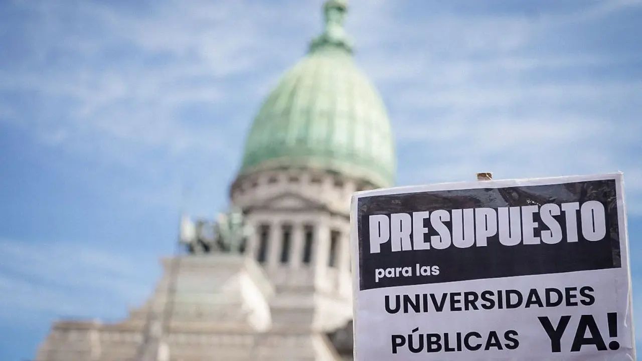 Tras el veto: Apagón y marcha federal