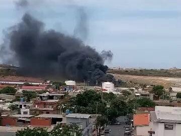 INAC confirma accidente aéreo en Maiquetía: una aeronave Learjet 55 se estrelló y solo hay dos lesionados