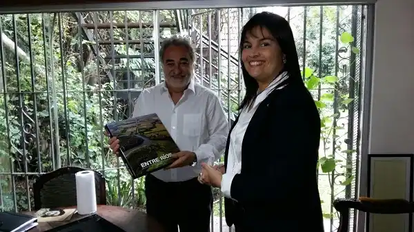 Gestionan la visita de una muestra de Ana Frank