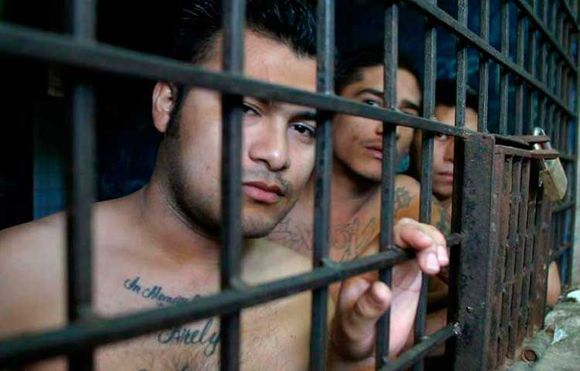 Muerte, enfermedades y hacinamiento: balance de 20 años de chavismo en las cárceles venezolanas