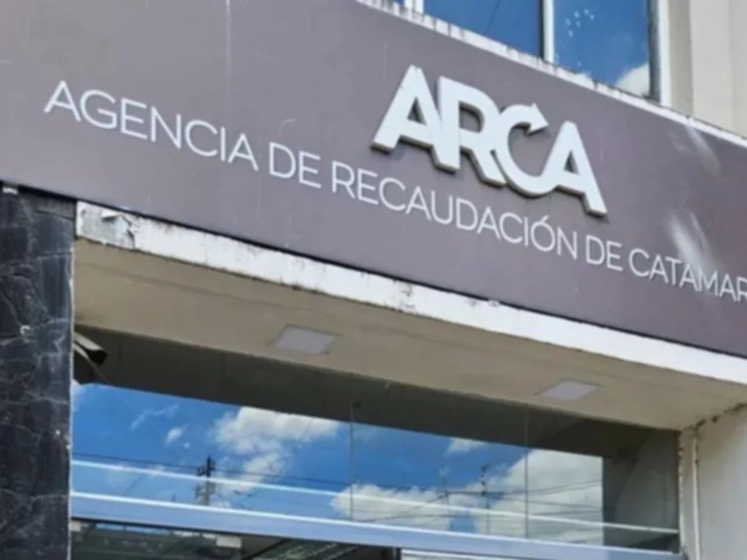 En febrero, la recaudación nacional creció pese a la caída en retenciones