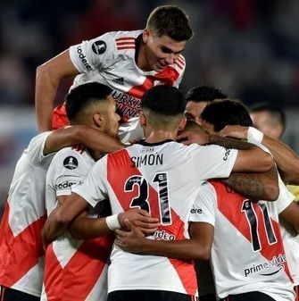 Se confirmaron cinco casos de Covid-19 en River: hay tres jugadores contagiados