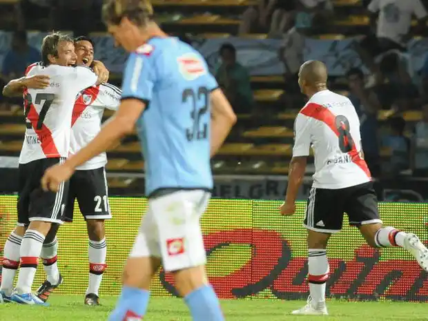 River le ganó a Belgrano en su debut en el torneo Final 2013