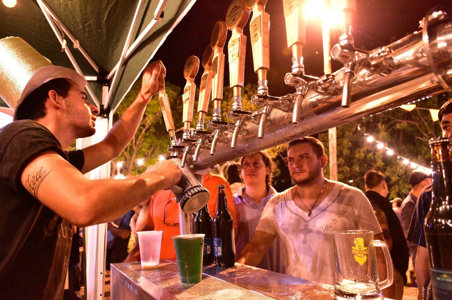 Fin de semana con ferias gastronómicas y cervezas artesanales por el Día de la Madre y el Oktober Fest