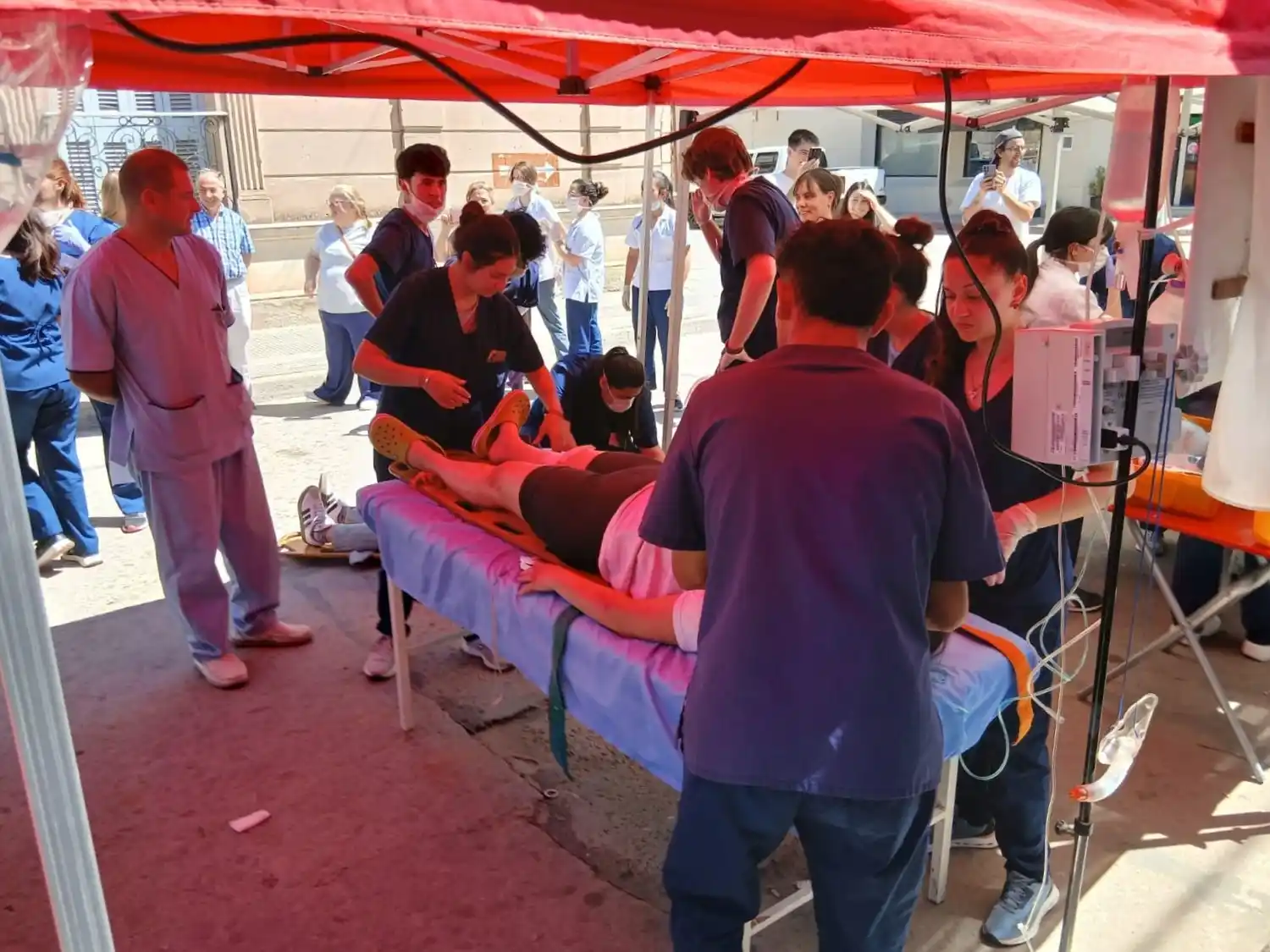 La Cruz Roja realizó un simulacro de rescate en un boliche de la ciudad