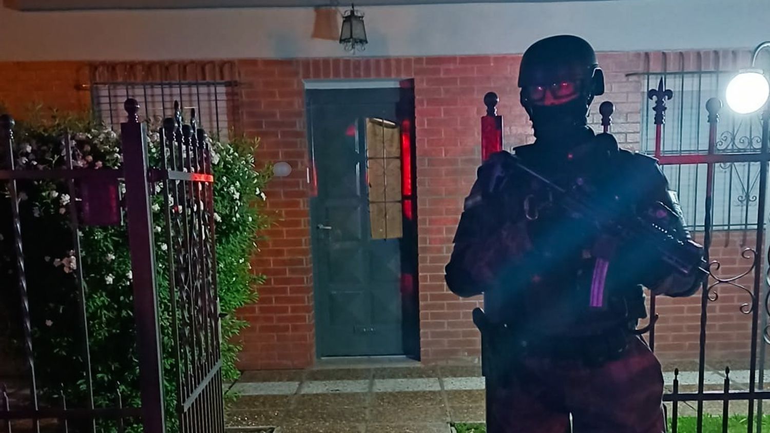operativo fpa en san francisco en barrio roca. detenido integrante e banda narco