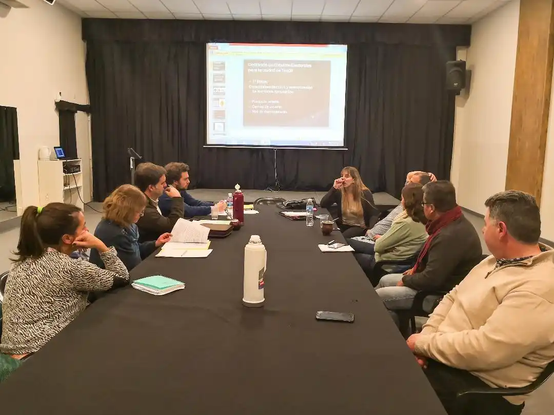 Reunión para tratar los circuitos electorales