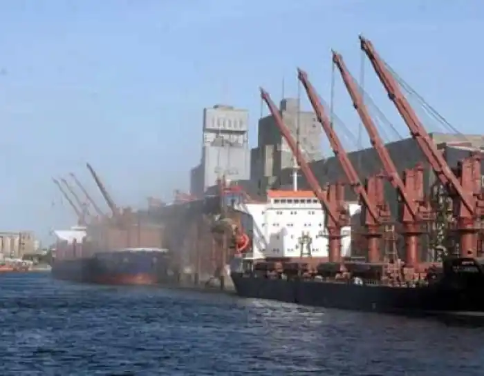 Durante octubre, Puerto Quequén comercializó 694.000 toneladas