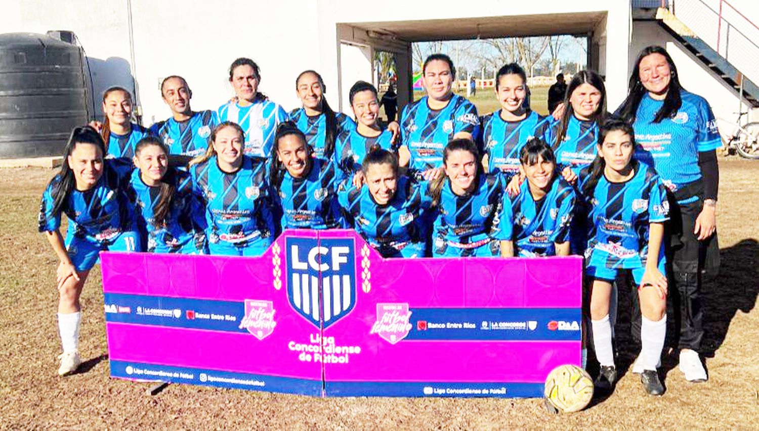 Santa María, Rösch, Estudiantes y Constitución son semifinalistas del Femenino