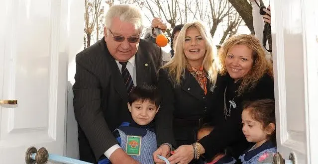De Lucía y Ostoich inauguraron el primer Jardín maternal de Capitán Sarmiento