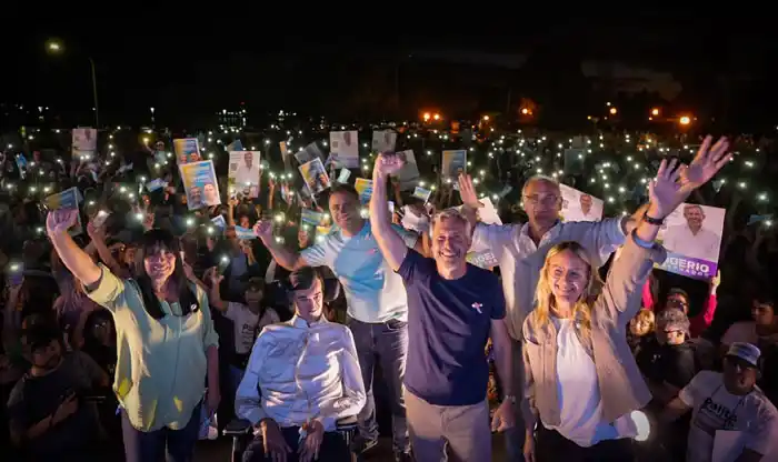 Frigerio llamó a "defender la democracia"