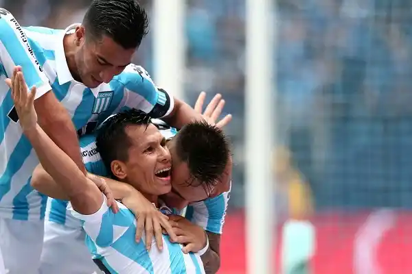 Racing aplastó a un pobre Patronato